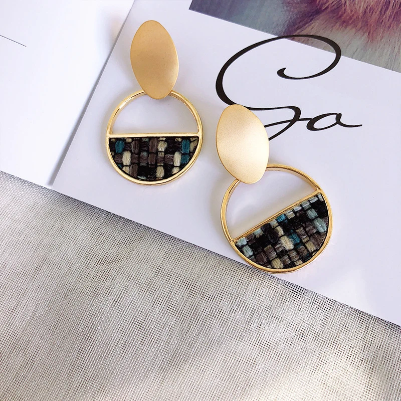 Europe-and-the-United-States-stud-earrings3