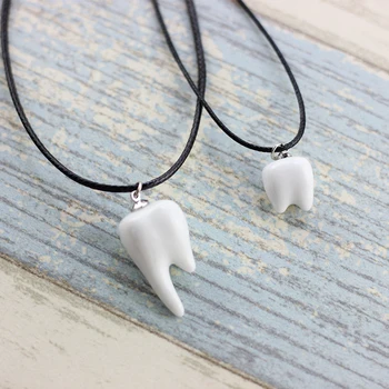 

1 Pcs Cute Dental Gift Tooth type Creative Lovely Clinic Gift Teeth type gift Ceramic tooth shape clavicle chain