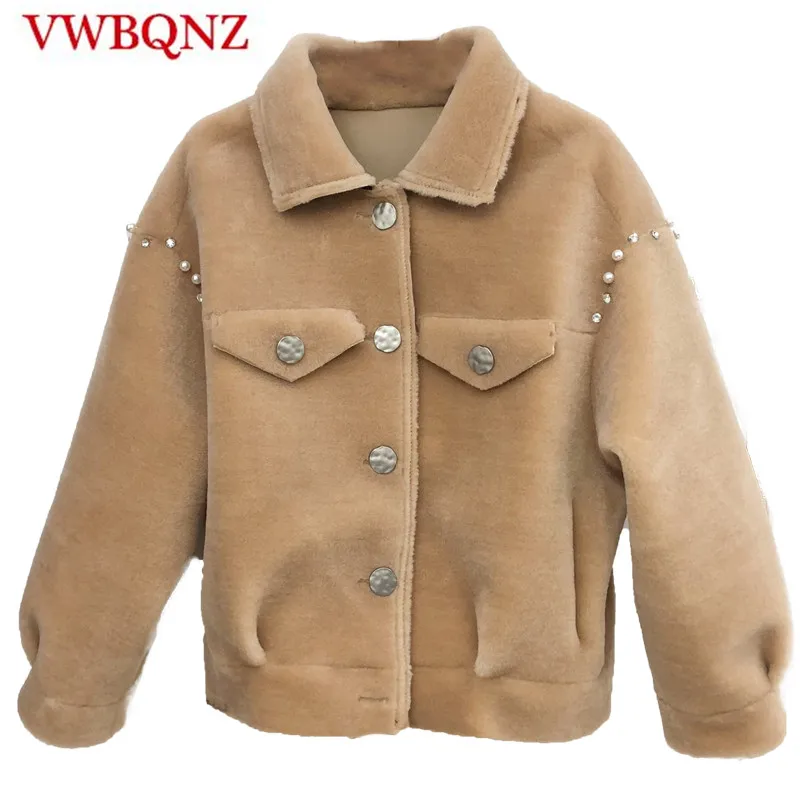 

High-end Women Wool Jacket Short Cool Coat 2018 New Winter Loose Lambswool Warm Fur Outerwear Single-breasted Female Casual tops