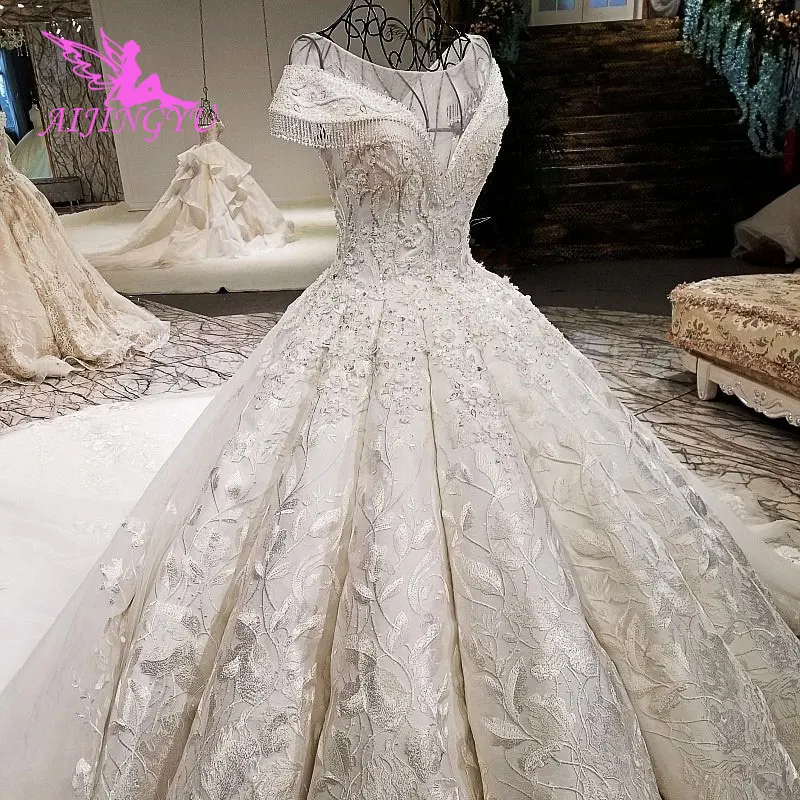 simple wedding dresses 2018