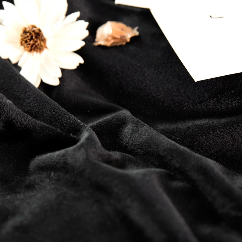 Зимние фланелевые черные роскошные постельные принадлежности для мальчиков и девочек с вышивкой Комплект постельного белья размера «queen», флисовая Простыня из ткани, пододеяльник/наволочка