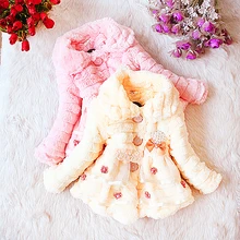 Livraison gratuite marque Enfants clothing filles hiver 2017 enfant de sexe féminin o-cou de survêtement enfant pardessus petite fille dentelle vêtements