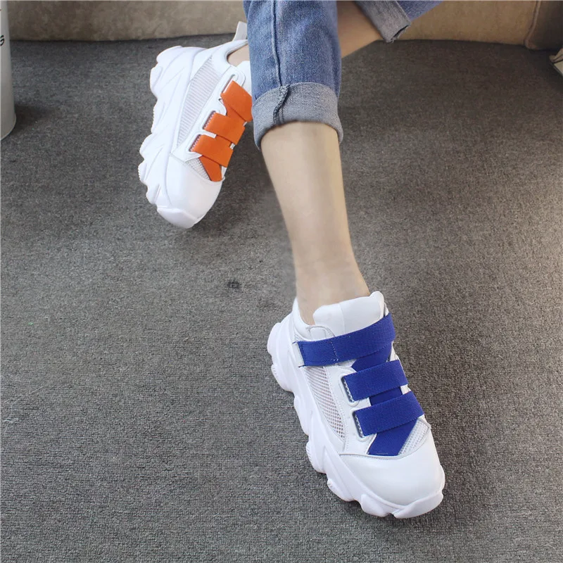 

BZBFSKY NEW 2020 Hot Sale Woman Casual Shoes 40 Plus Size Breathable Female Sneakers Woman Vulcanize Shoes 6cm Platform Sneakers