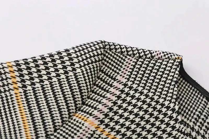 8005