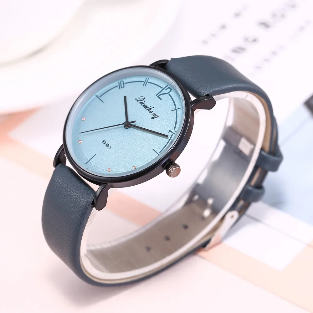 Qicaihong 2 шт. любителей модные наручные часы кожаный ремешок аналоговые кварцевые Круглый Пары Смотреть Человек и дамы часы для женщин