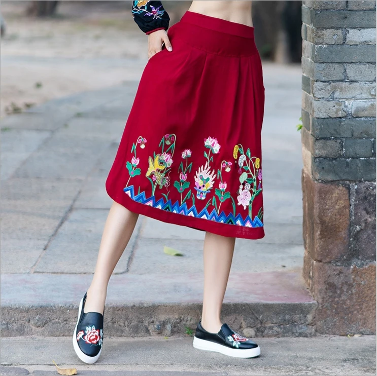 

2018 real shot ethnic style small fresh embroidery series cotton and linen skirt
