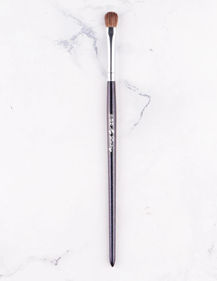

1 piece 040 Eyeshadow Makeup Brushes Eye Blending Pony hair Wood handle Professional Make up tools
