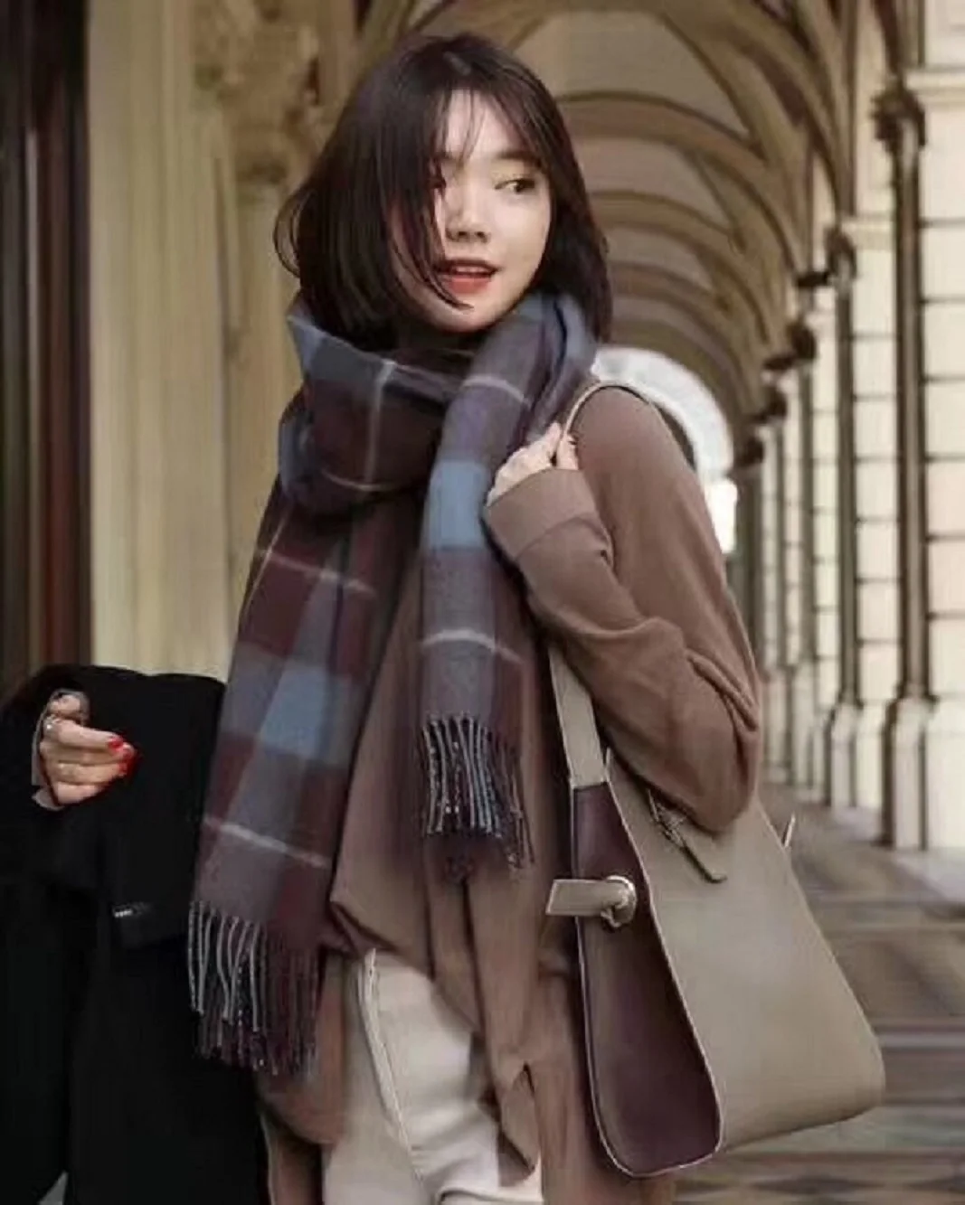 Female Autumn & winter new wild plaid tassel large scarf bib thick warm shawl scarves