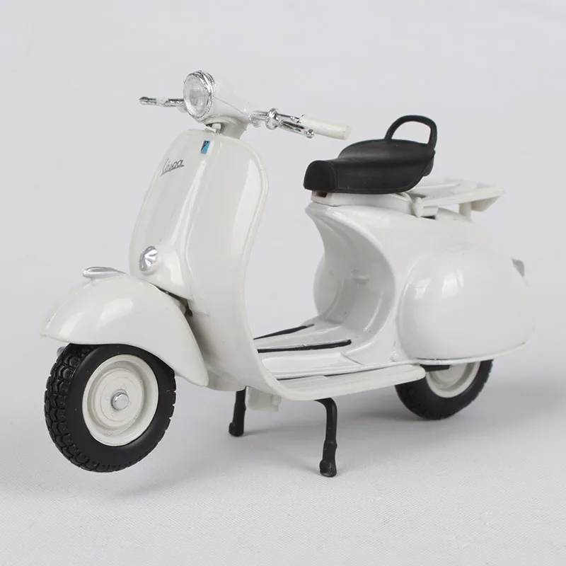 Маисто 1:18 vespa 150 1956 мотоцикл литье под давлением Женская мини-модель мотоцикла