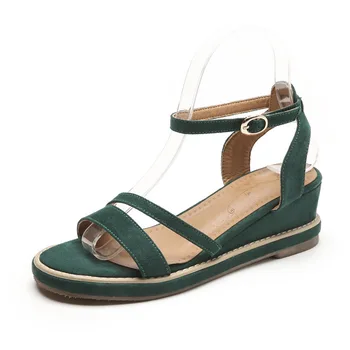 

Casual 2018 summer new comfortable wedge heel buckle with open toe 32-43 yards student sandals 1852