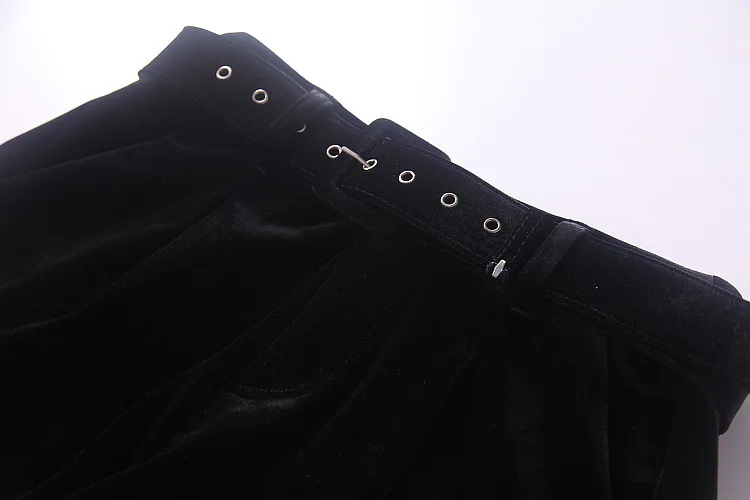 black color Lace Patchwork Off-Shoulder Ruffle Velvet Blouse Croptop and A-line Short Pants Suit Women (2)