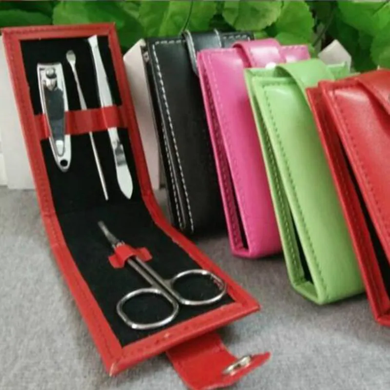 

4 In 1 Kit Professional Stainless Steel Nail Clippers Manicure Set Nail Tools Sets PVC And High Carbon Steel 4 Colors