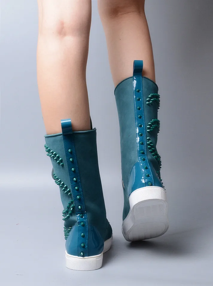 Prova Perfetto/модная повседневная обувь на плоской подошве для молодых девушек, женские сапоги средней высоты из натуральной кожи, желтые, синие сапоги на шнуровке с заклепками
