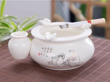 

Ceramic ashtray