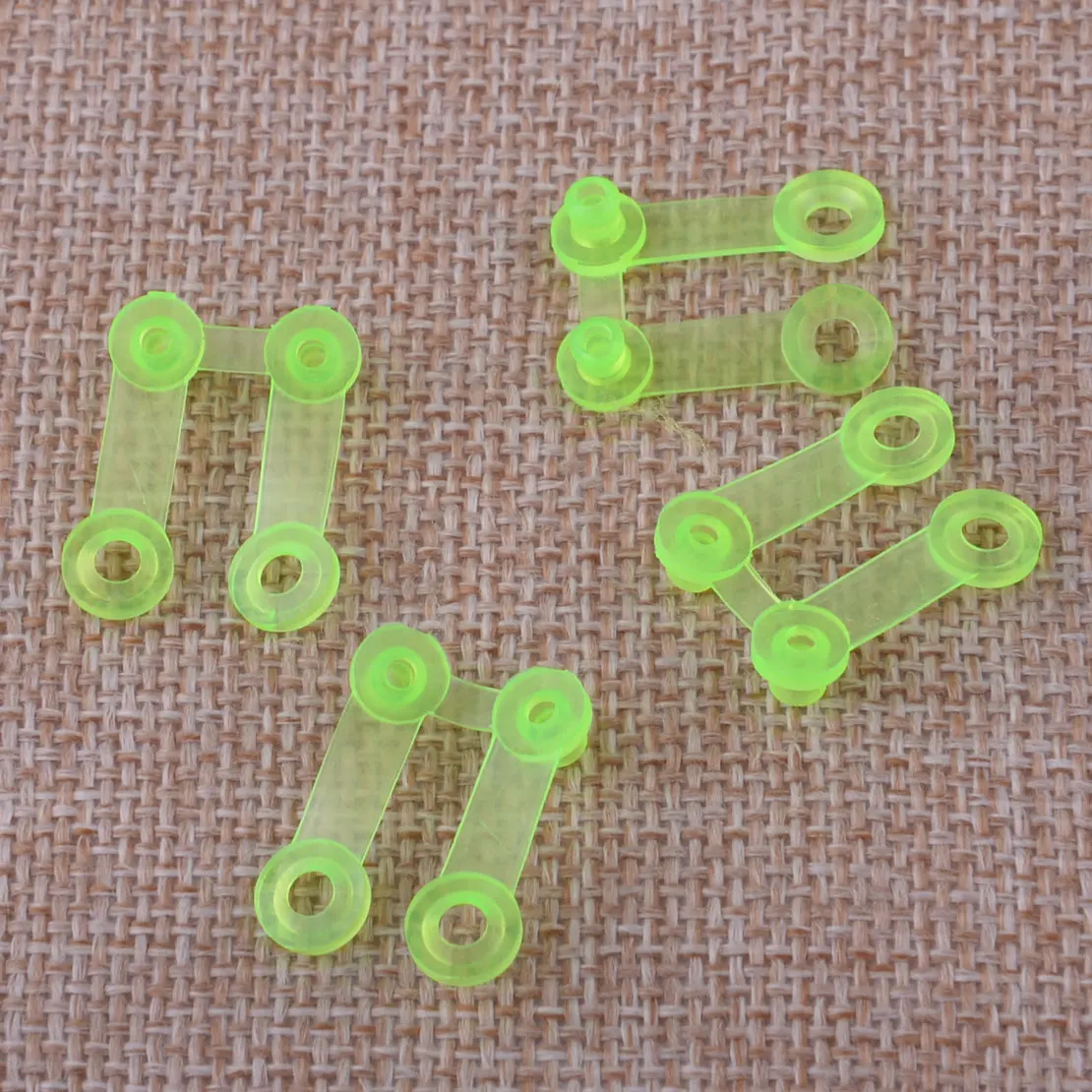 4pcs Clip Punch Card Snap Fit For Brother Singer Silver Reed Knitting Machine KH820 KH830 KH840 KH860 KH890 KH260 SK210 SK218