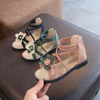 

Girls sandals 2019 summer new fashion Korean version of the big children sun flower soft bottom students open toe Roman sandals