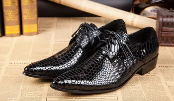 

Men new fashion pointed toes show leather shoes spring autumn mixed color casual leather shoes black men comfortable shoes