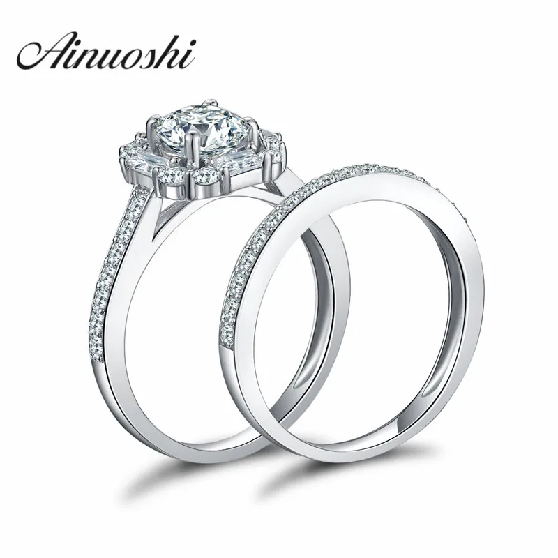 Ainoushi Round Cut Sona Halo Setting 925 Sterling Silver Women