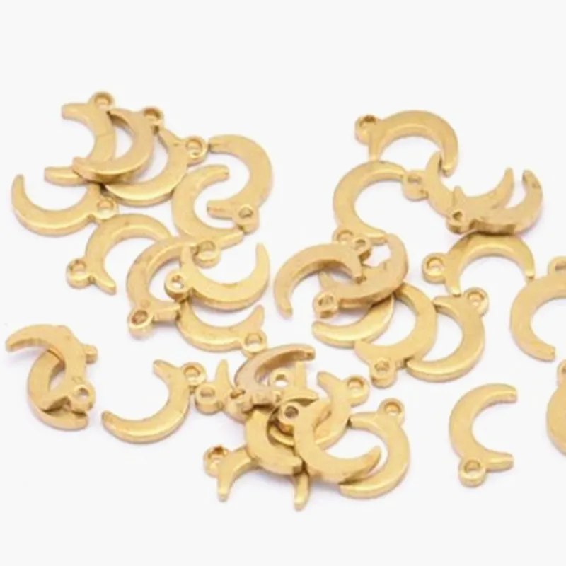 

250p.raw brass Crescent Moon Pendant Connectors.charm Necklace (Nickel Free and Lead Free)- .(7x4x0.80mm) D752