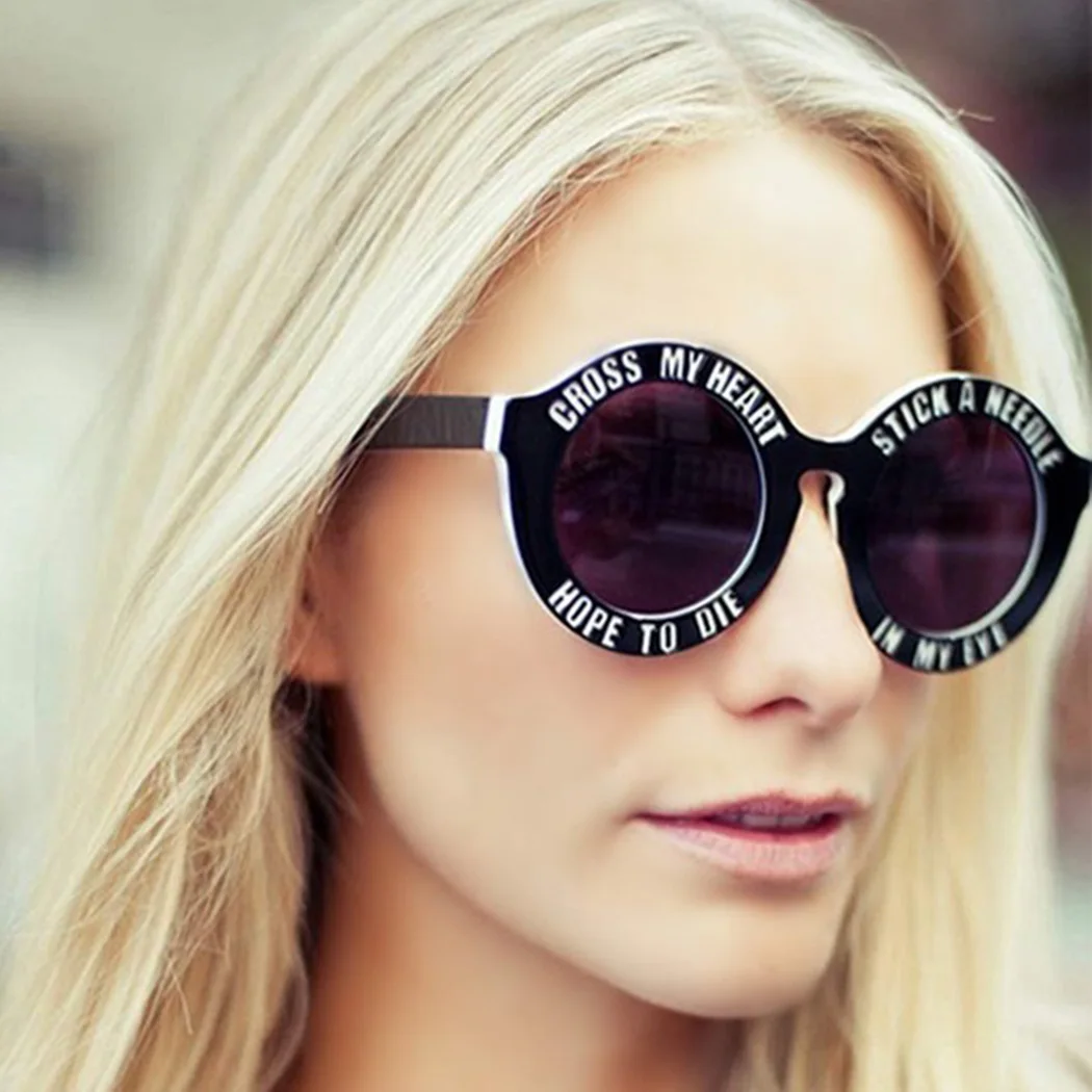 Купи очки на английском. Очки Chanel женские солнцезащитные круглые. Очки Шанель солнцезащитные женские круглые. Яркие очки. Крутые солнцезащитные очки женские круглые.