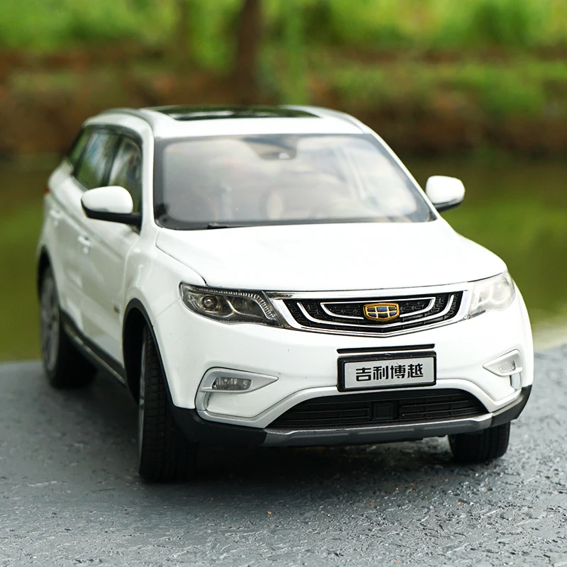 Игрушечная модель автомобиля подарок для мальчиков соотношение 18:1 Geely Emgrand 7 EC7 EC715
