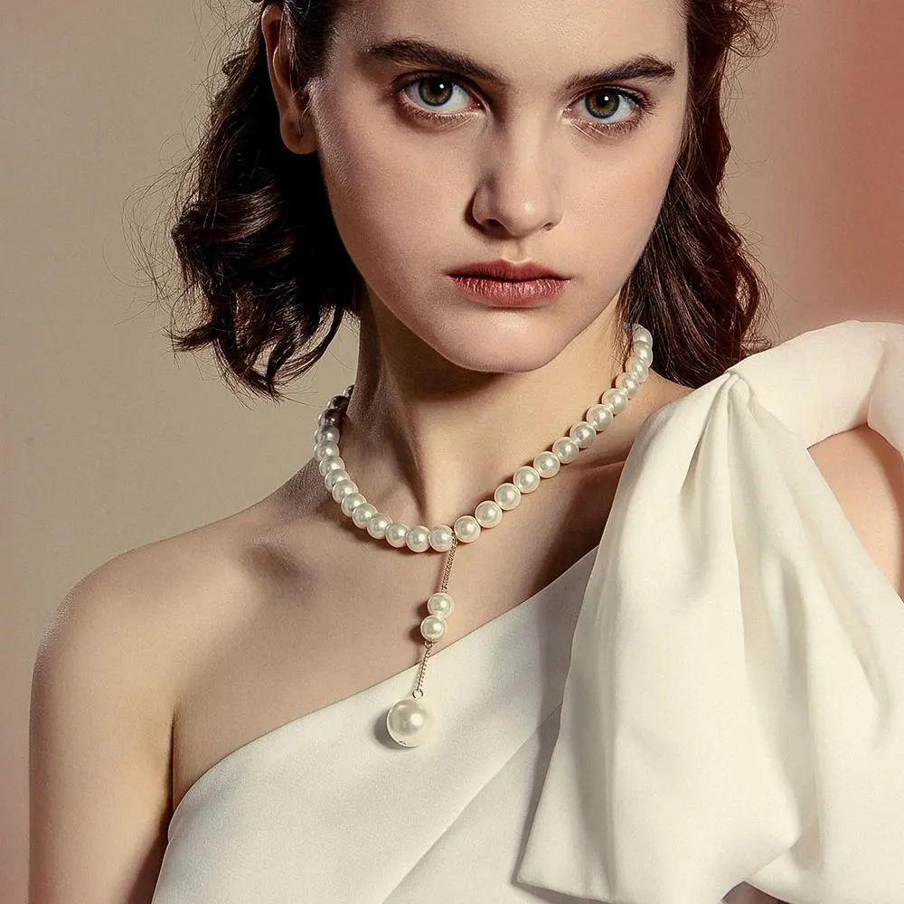 

Viennois New Circle Simulated Pearl Choker Necklaces for Women Simulated Pearl Round Pendant Necklace Trendy Collar Jewelry