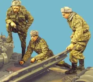 

1/35 Resin Kits Russia Tank Soldier 3pcs/set (2 Styles,no include tank)