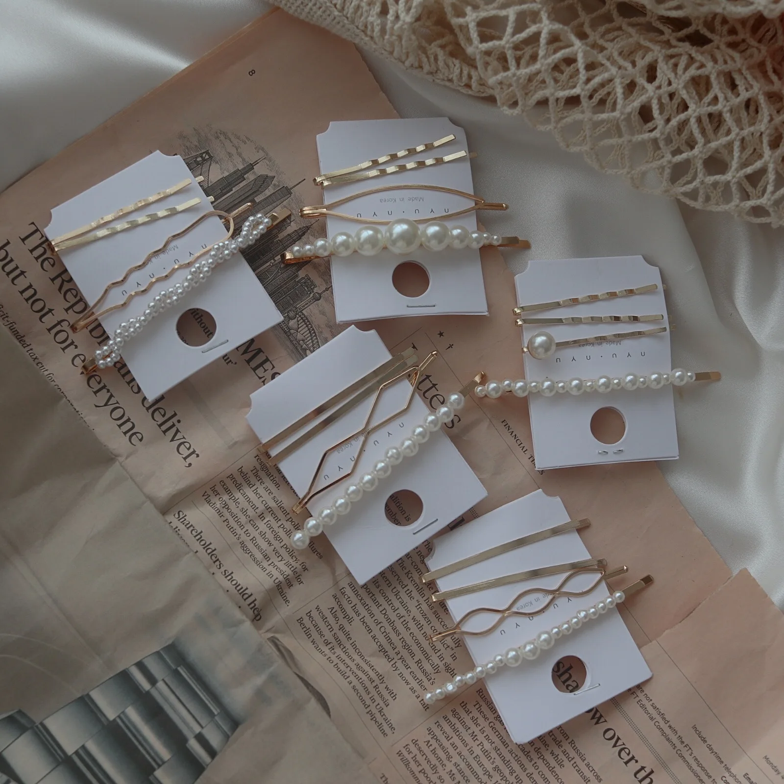 

South Korea east gate with a hand-woven pearl set hairpin bangs edge clip word clip 818