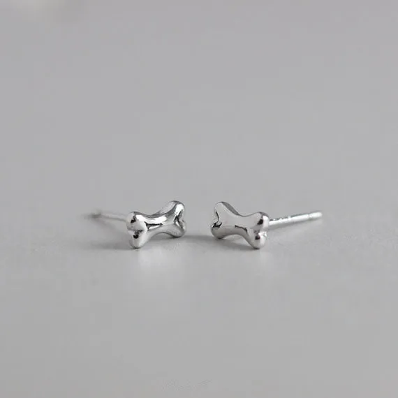 Серьги гвоздики в виде маленькой собаки костяные 1 пара|dog bone earrings|fashion stud earringsstud