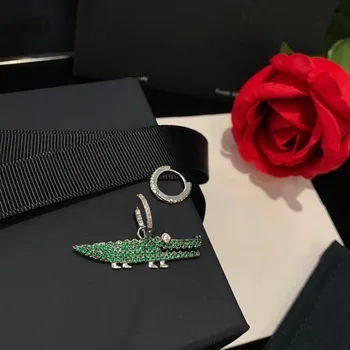 

Hot Copper Paved Zircon Stone Crocodile Stud Earring Women Wedding Animal Asymmetry S925 Ear Pin AP EGYPTIAN TRIBUTE