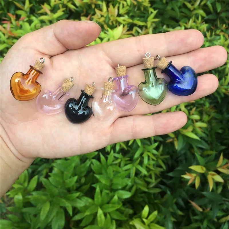 Cute Heart Bottles Pendants Metal Ring Mini Colors Bottles Wishing Gift Pendants Diy Glass Jars Mix 7 Colors1