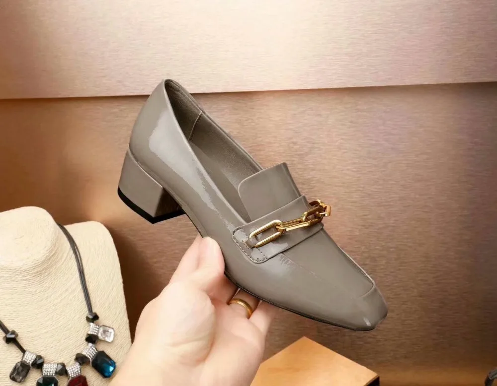 

Shoes men2019 spring and autumn new leather loafers women's shoes with square head women's shoes designer fashion wild sexy