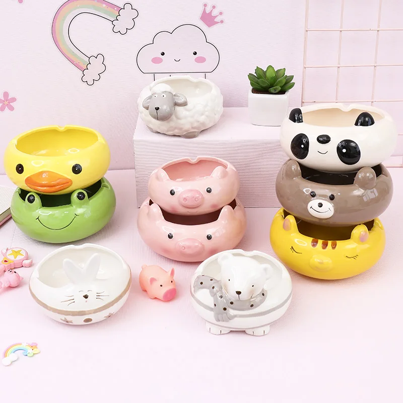 

Korean cute cartoon small animal ceramic ashtray creative large tea table car Mini ashtray