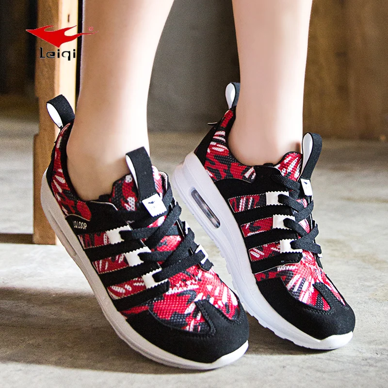 walking shoes go outdoors
