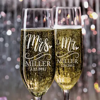 

A Set of 2 Mr. Mrs. Wedding Champagne Flutes Personalized Champagne Flute Wedding Favors Custom Bride and Groom Champagne Glass