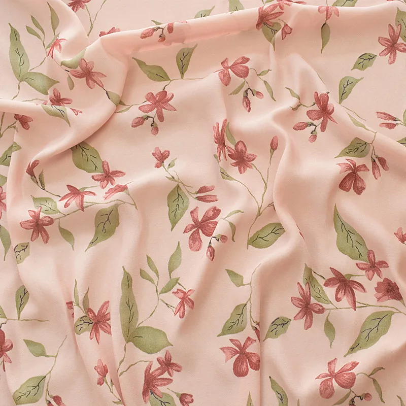 

2019 High quality high viscose chiffon fabric spring/summer printed fabric flesh pink base small floral soft fashion