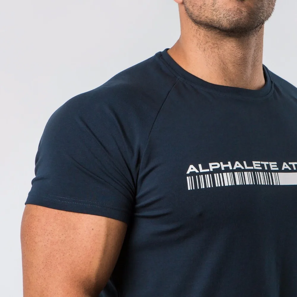 2019 جديد ALPHALETE تي شيرت الرجال تي شيرتات قصيرة الاكمام القطن رجل المحملات قمم الجمنازيوم اللياقة البدنية كمال الاجسام تي شيرت العلامة التجارية...