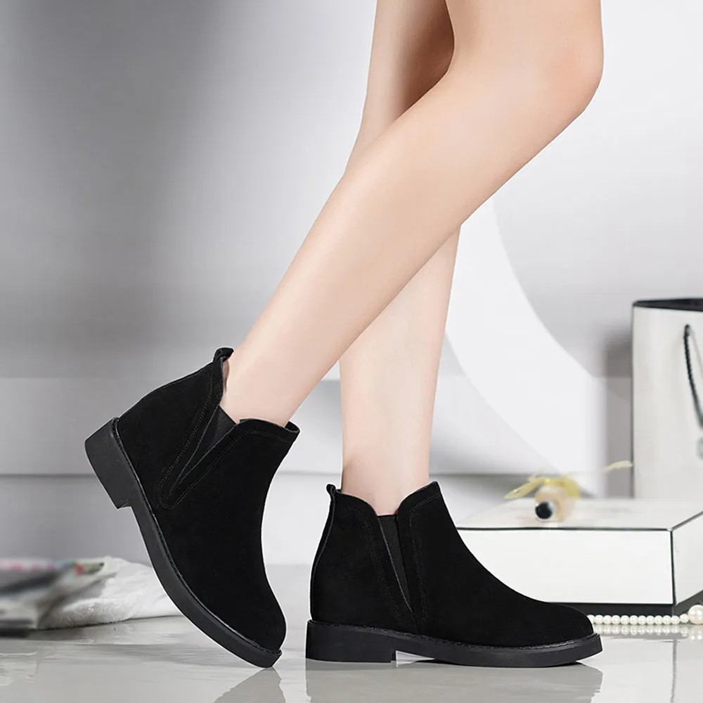 round toe boots womens