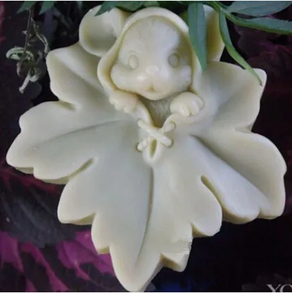 

Maple leaves and mice modelling silicon soap mold fondant cake decoration mold hamsters Handmade soap mold NO.:SO395