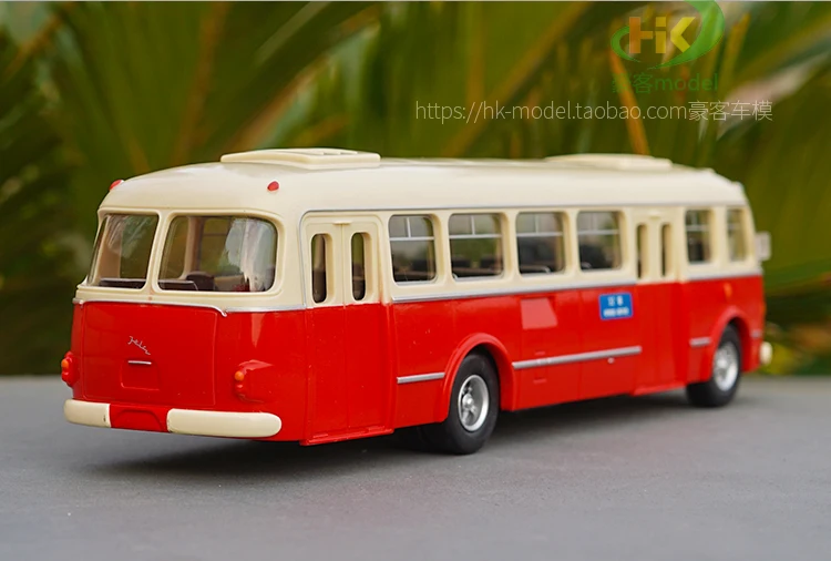 1/43 масштабная модель автомобиля игрушки SKODA KROSA литой металлический автомобиль автобус модель игрушки для коллекции подарок детям с коробкой