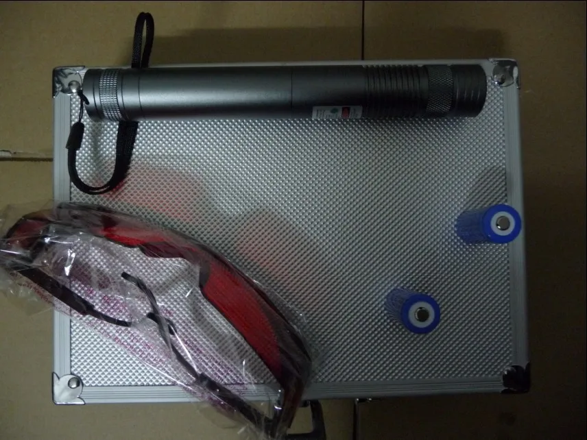 2014-Free shipping real 1000mw 450nm blue Laser Pointer adjustable burn scrip and tires match |