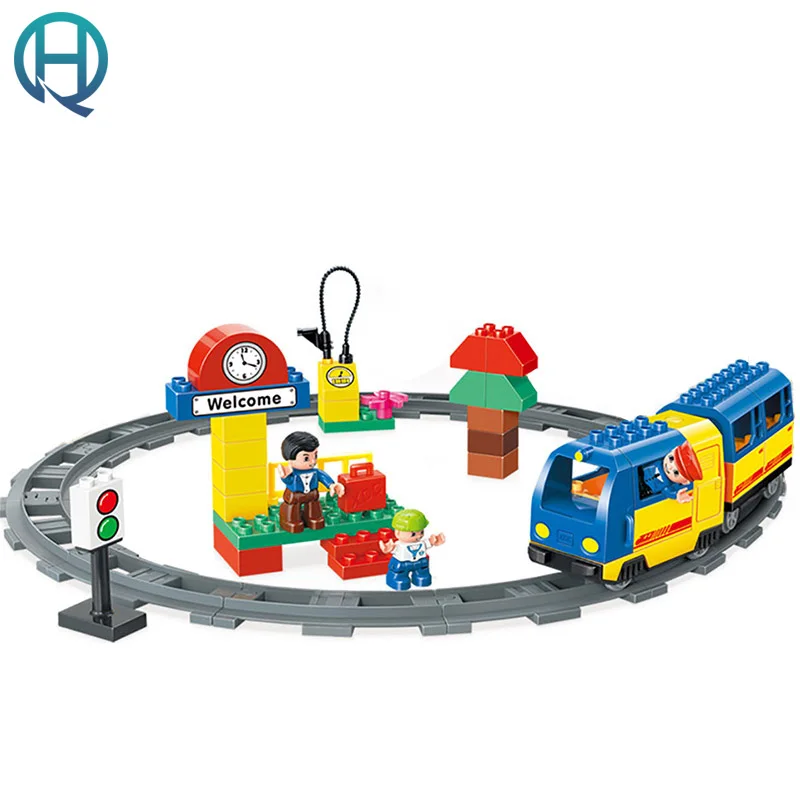 HuiMei Rail Bus Big DIY Model Building Blocks Bricks Baby Early Educational Learning train Birthday Gift Toys for Kids Children baby-building-blocks