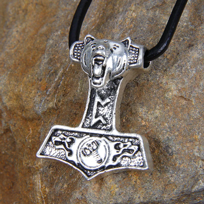 

Domineering Wolf headV iking Necklace Pendant Indian Jewelry Fashion Accessories Antique Silver Plated Leather Rope Men Women