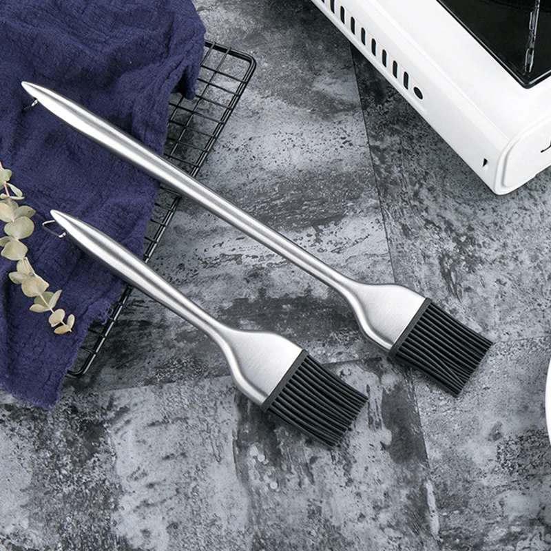 

1 PC Stainless Steel Silica Gel Baking Barbecue Seasoning Oil Brush Kitchen Tool Easy To Store With V-shaped Hook