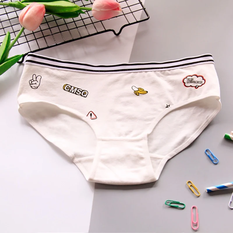 Women Cute Cartoon Print Mid Waist Panties Sexy Fashion Cotton Comfortable Briefs Underwear High Quality Women Panties 2019 Hot