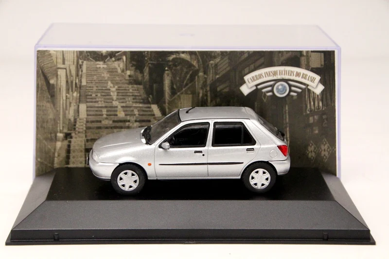 

IXO Altaya 1:43 Scale Ford Fiesta 1996 16V Car Diecast Toys Models Limited Edition Collection