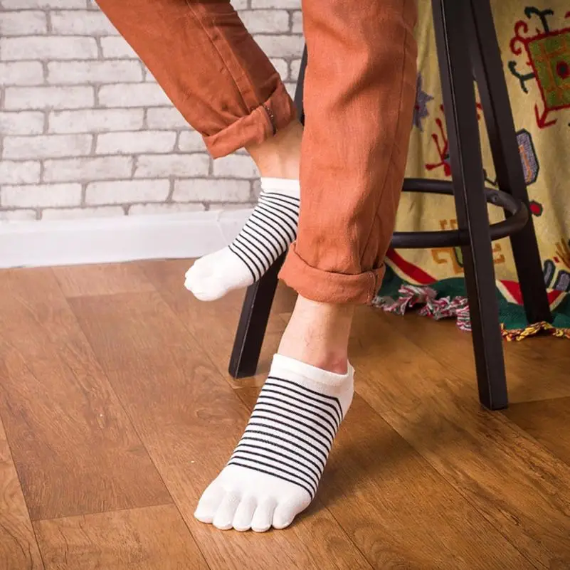 Фантастические мужские хлопковые носки с пятью пальцами мягкие дышащие модные влагостойкие мужские носки Chaussette Meias - Цвет: B