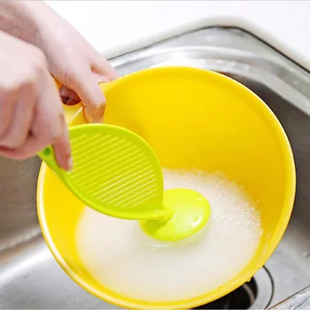 

New 1Pc Plastic Rice Washer and Strainer for Easy Handling Rice Cleaner Washing Rice Practical Kitchen Tools Random Color 10100A