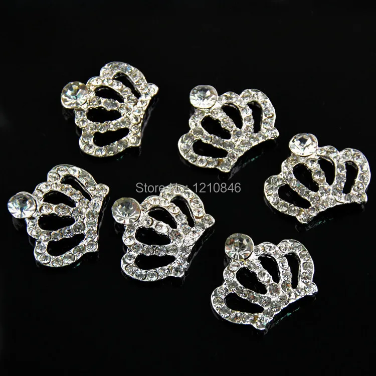 Рисунок 2 - Рождественская тиара на пуговицах