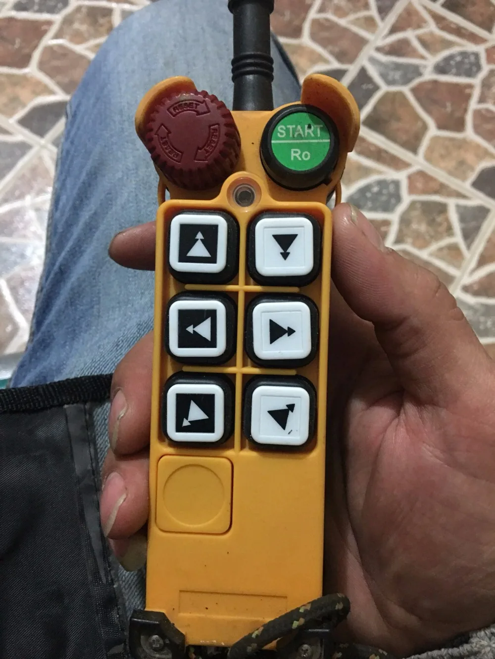 

F26-C3 transmitter